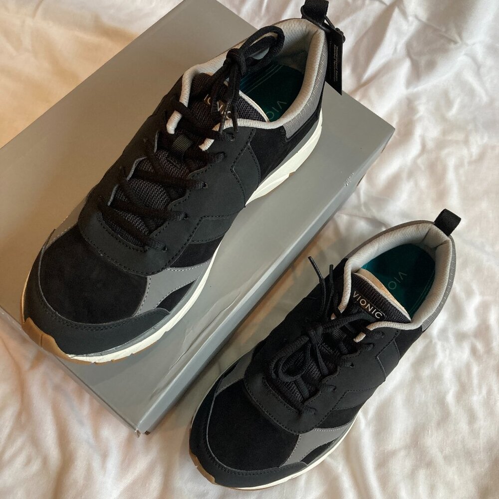 NIB Vionic Sneakers Waterproof W11